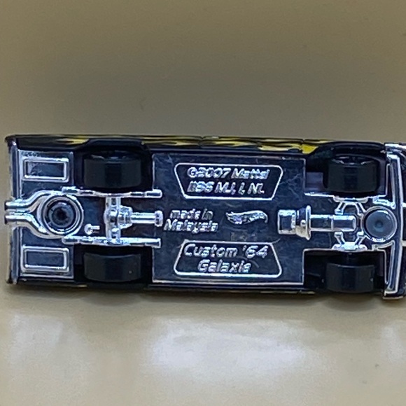 Hot Wheels 2007 Custom’64 Ford Galaxie Dcast 3” Car FlatBlack Yellow Flames 🔥 - Picture 12 of 16